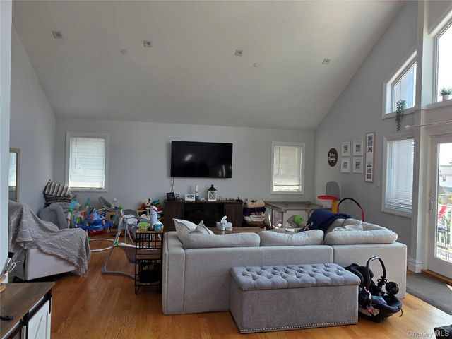 355 E Market Street Upper, Long Beach, NY 11561