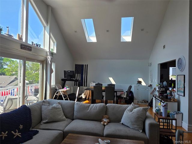 355 E Market Street Upper, Long Beach, NY 11561