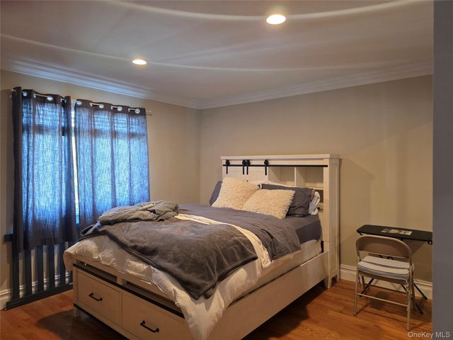 355 E Market Street Upper, Long Beach, NY 11561