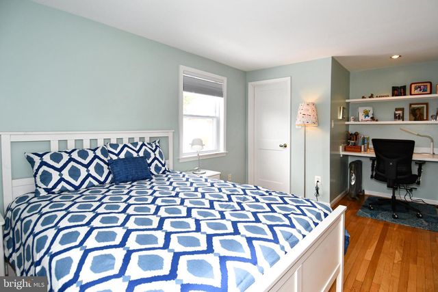 854 N LIBERTY ST, Arlington, VA 22205