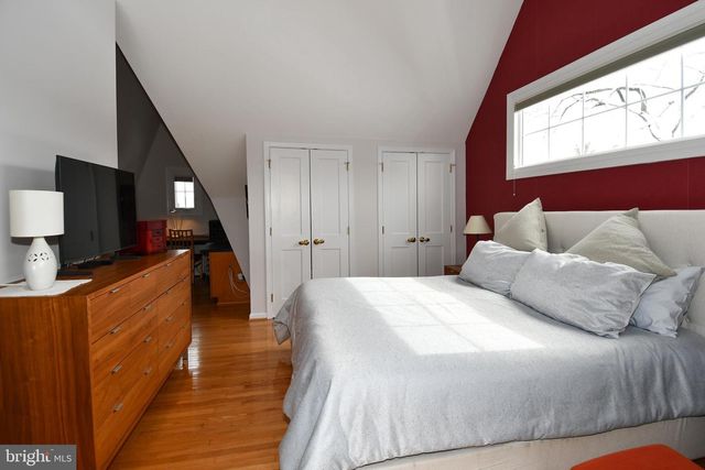 854 N LIBERTY ST, Arlington, VA 22205