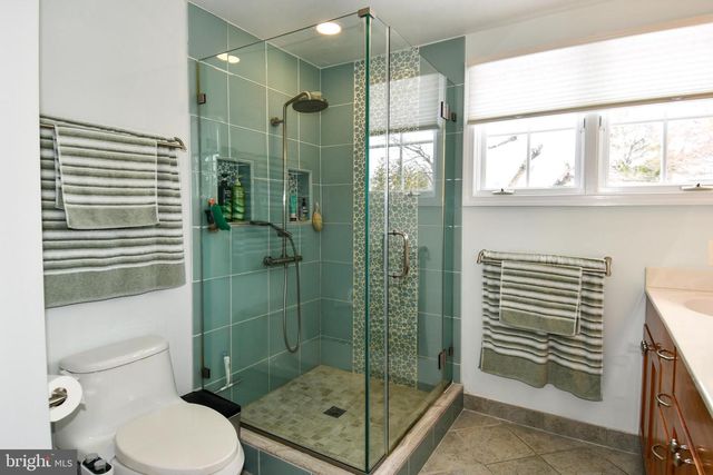 854 N LIBERTY ST, Arlington, VA 22205