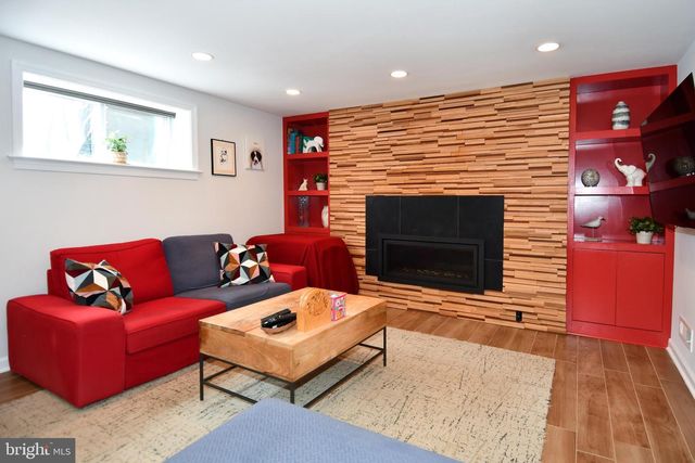 854 N LIBERTY ST, Arlington, VA 22205