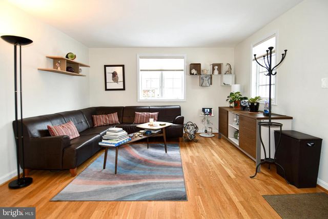 854 N LIBERTY ST, Arlington, VA 22205