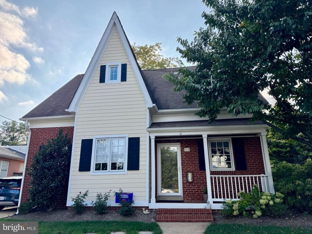 854 N LIBERTY ST, Arlington, VA 22205