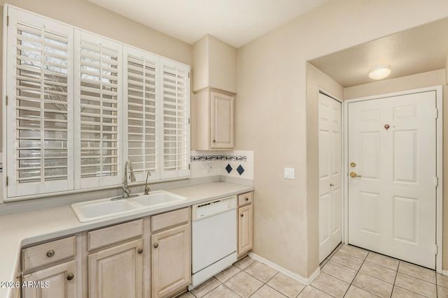 1445 E BROADWAY Road 116, Tempe, AZ 85282