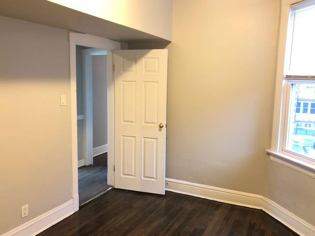 4923 W Concord Place, Chicago, IL 60639