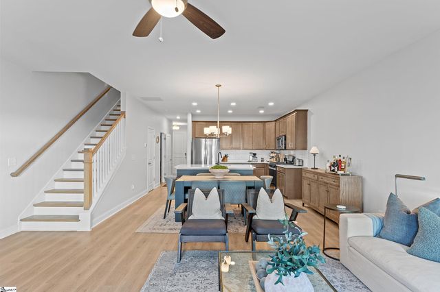 34 Red Horse Way, Greer, SC 29651