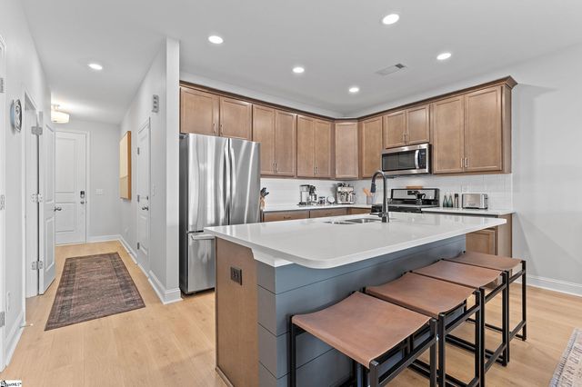 34 Red Horse Way, Greer, SC 29651