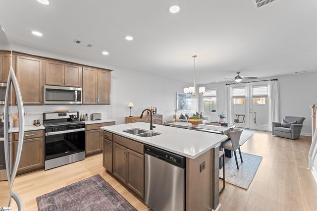 34 Red Horse Way, Greer, SC 29651