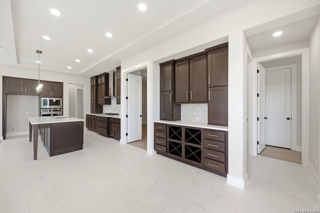 141 BIGTOOTH MAPLE LN, San Marcos, TX 78666