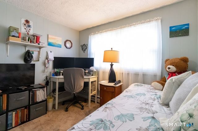 1326 Meriden Avenue, Southington, CT 06489