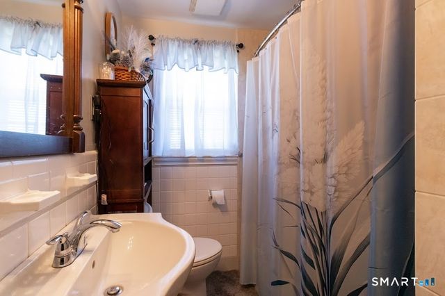 1326 Meriden Avenue, Southington, CT 06489