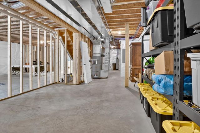 11171 Albany Ridge Drive, Osceola, IN 46561