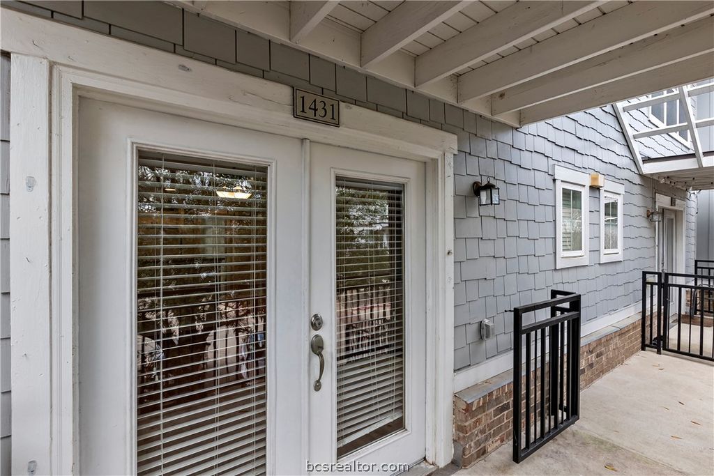 1725 Harvey Mitchell Parkway 1431, College Station, TX 77840 — photo 3