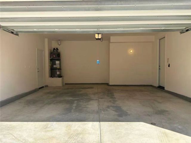16052 Montenegro Ln, Fontana, CA 92336