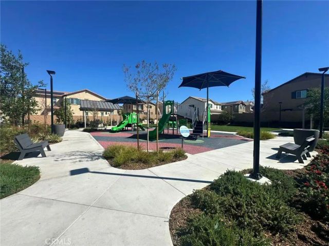 16052 Montenegro Ln, Fontana, CA 92336