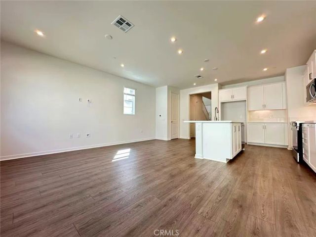 16052 Montenegro Ln, Fontana, CA 92336