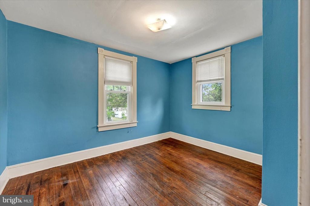 Image 27 of property listing at 424 CLEVELAND RD, Linthicum Heights, MD 21090