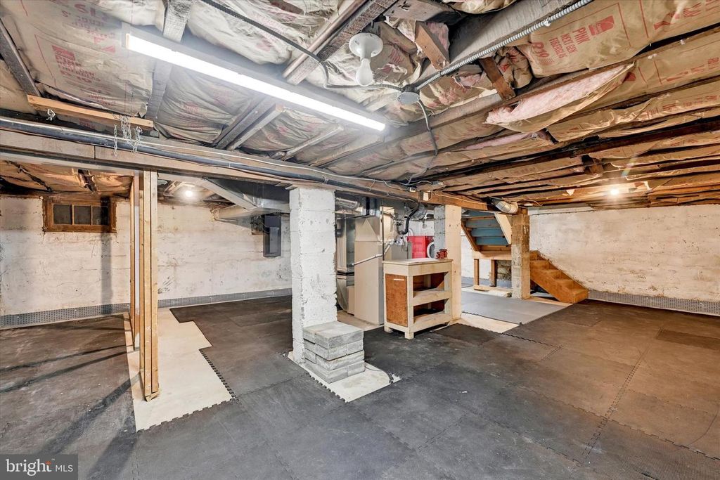 Image 34 of property listing at 424 CLEVELAND RD, Linthicum Heights, MD 21090
