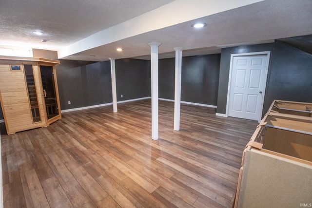 10670 Nutmeg Road, Plymouth, IN 46563