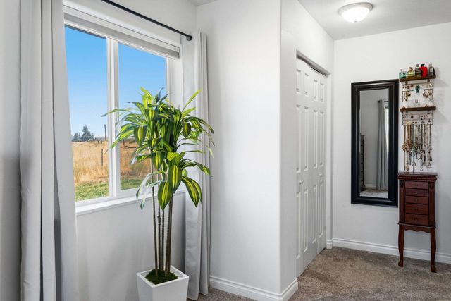 16106 S Dover Rd, Cheney, WA 99004