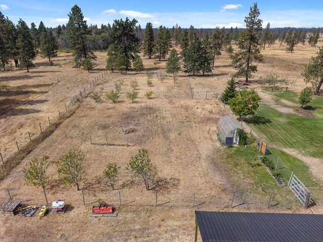16106 S Dover Rd, Cheney, WA 99004