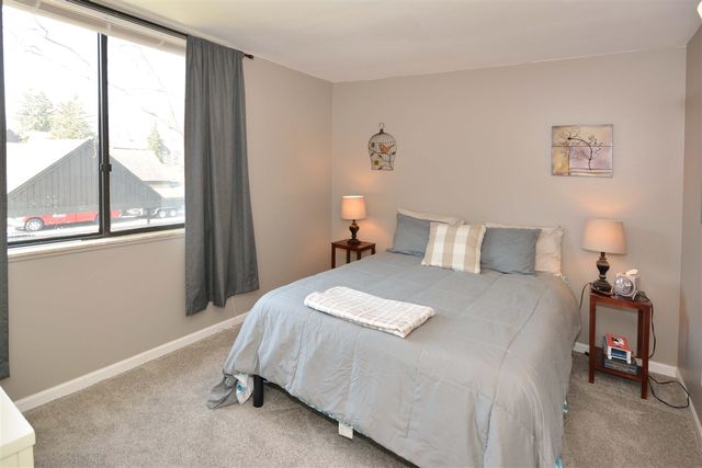 230 Falkirk Court, Kalamazoo, MI 49006