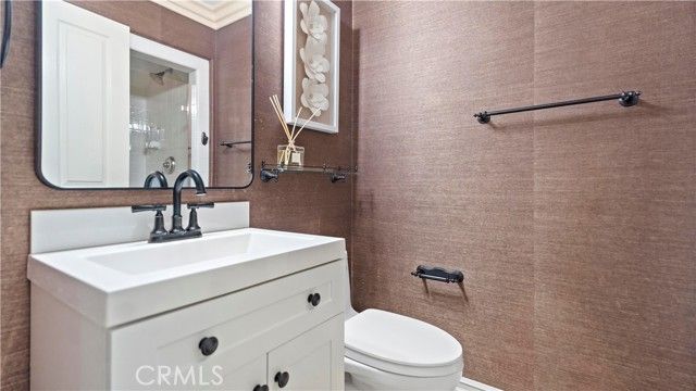 19 Inglenook, Irvine, CA 92602