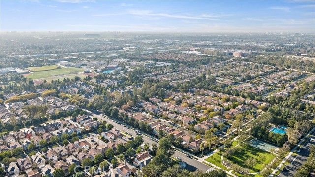 19 Inglenook, Irvine, CA 92602