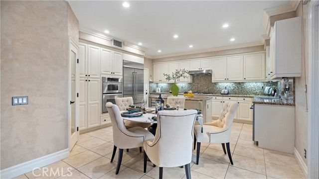 19 Inglenook, Irvine, CA 92602