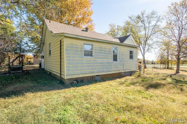9562 Highway C, Poplar Bluff, MO 63901