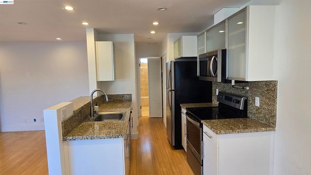 2884 Sawtelle Blvd 217, Los Angeles, CA 90064