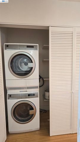 2884 Sawtelle Blvd 217, Los Angeles, CA 90064