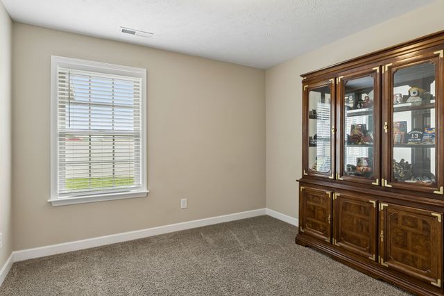 7706 Alameda Dr, Murfreesboro, TN 37127