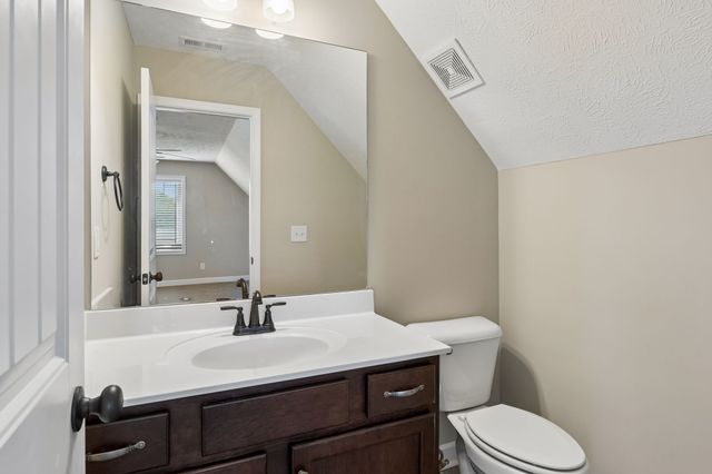 7706 Alameda Dr, Murfreesboro, TN 37127