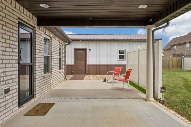 7706 Alameda Dr, Murfreesboro, TN 37127