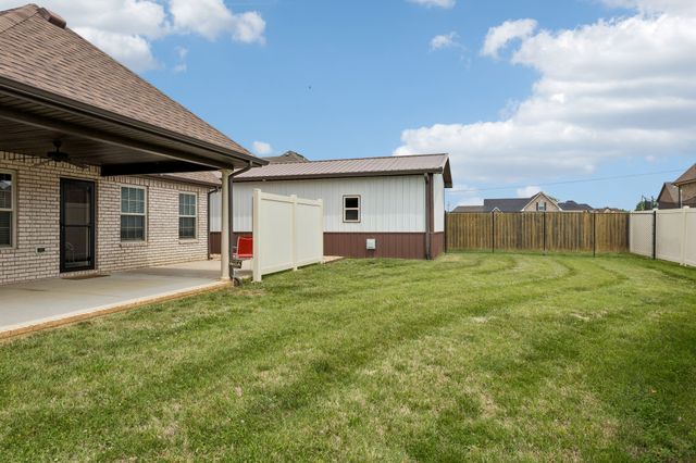 7706 Alameda Dr, Murfreesboro, TN 37127