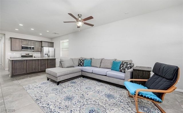 2675 Chinaberry Hill Street, Laughlin, NV 89029