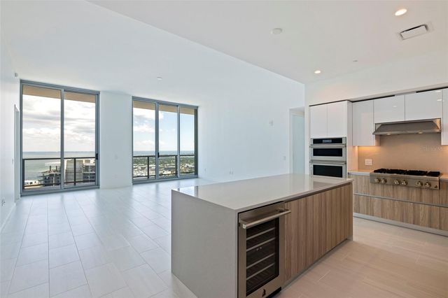 400 CENTRAL AVENUE 3906, St Petersburg, FL 33701