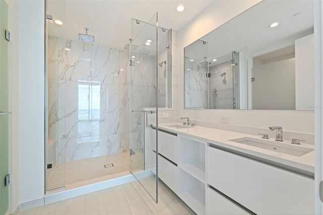 400 CENTRAL AVENUE 3906, St Petersburg, FL 33701