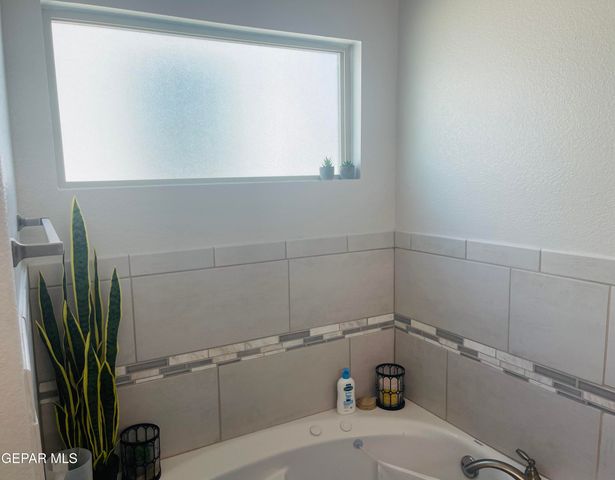 224 WARDOUR CASTLE Place, El Paso, TX 79928