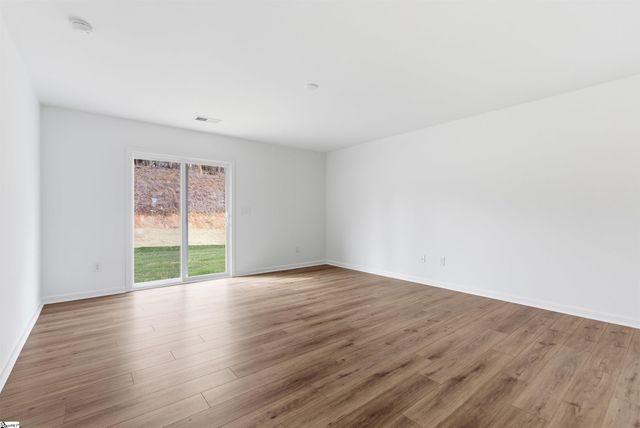 108 Brook Run Drive, Fountain Inn, SC 29644