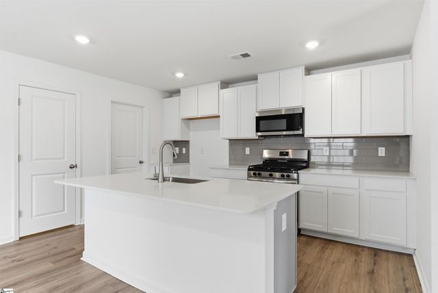 108 Brook Run Drive, Fountain Inn, SC 29644