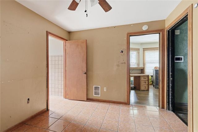 1321 W 40th Street, Kansas City, MO 64111
