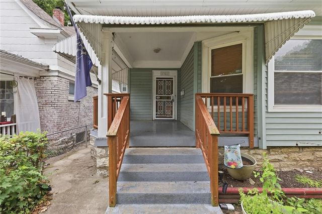 1321 W 40th Street, Kansas City, MO 64111
