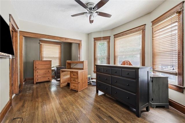 1321 W 40th Street, Kansas City, MO 64111