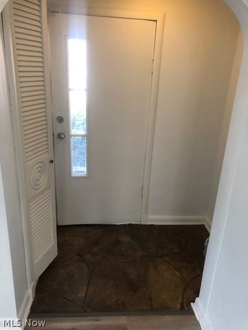 1351 Ivanhoe, Youngstown, OH 44502