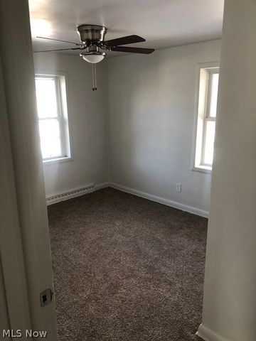 1351 Ivanhoe, Youngstown, OH 44502