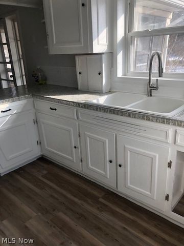 1351 Ivanhoe, Youngstown, OH 44502